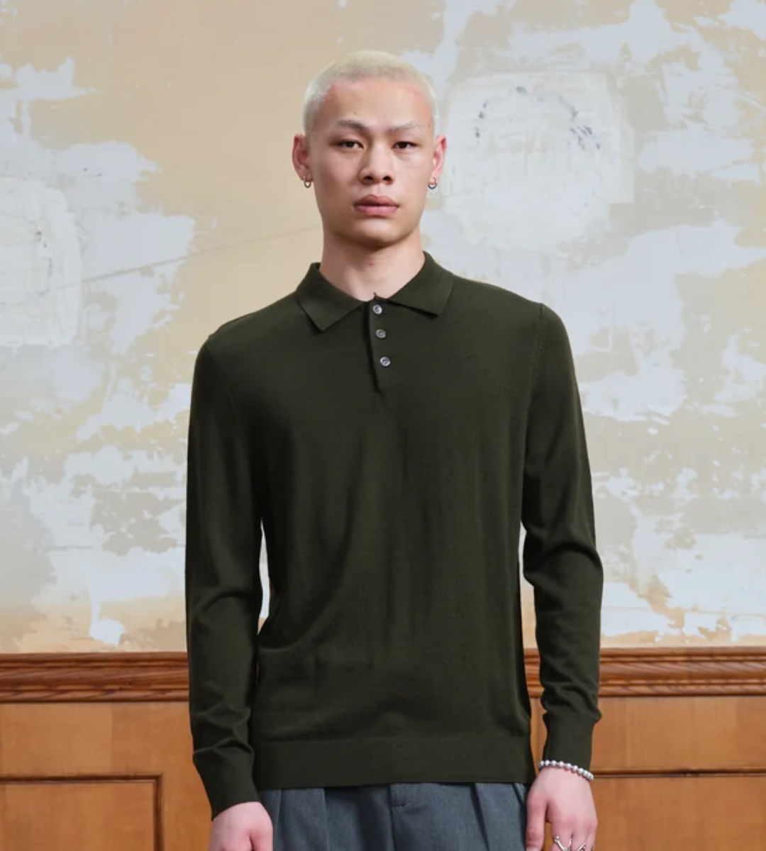 KNITWEAR