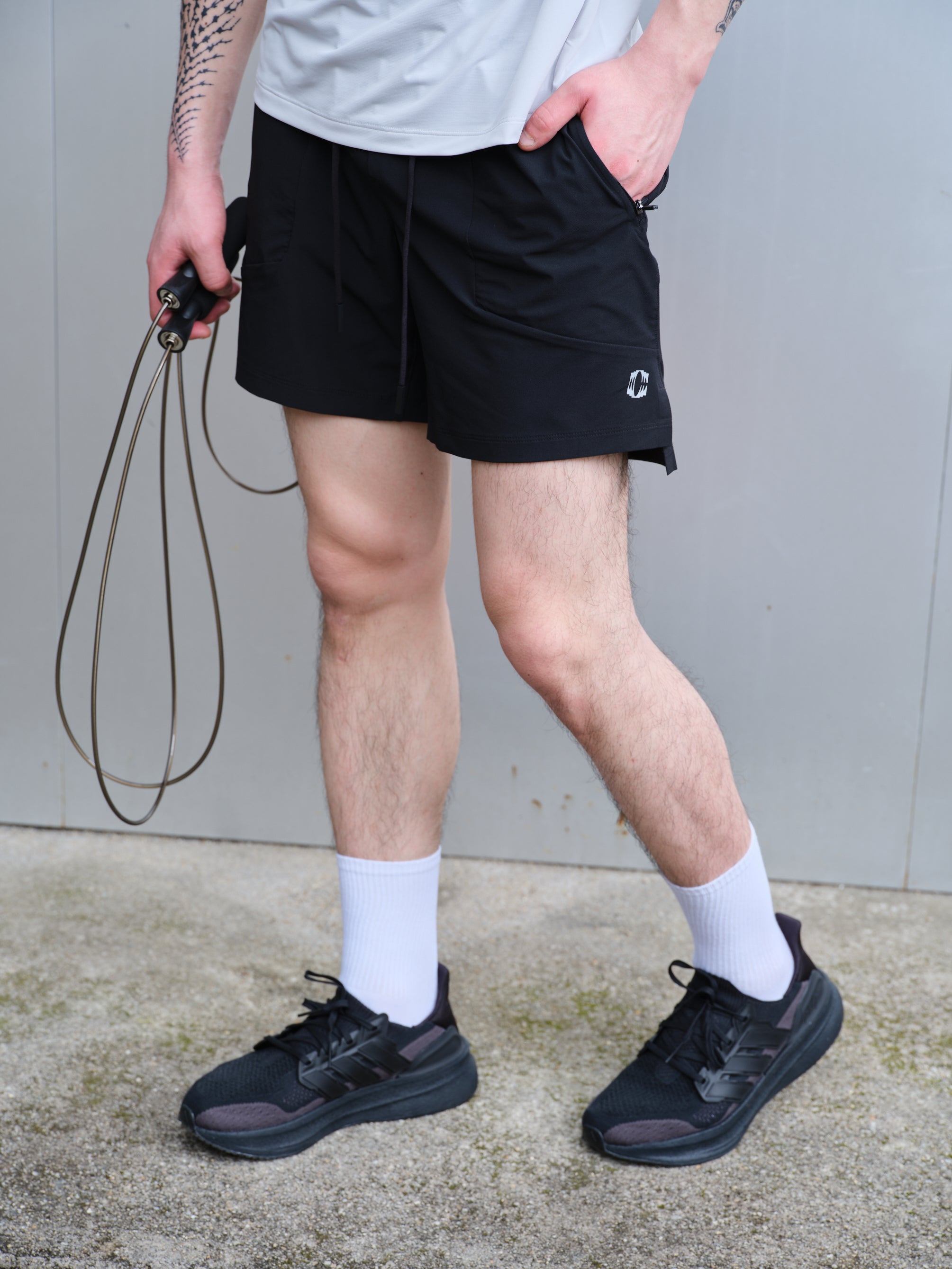 Axis Short-5