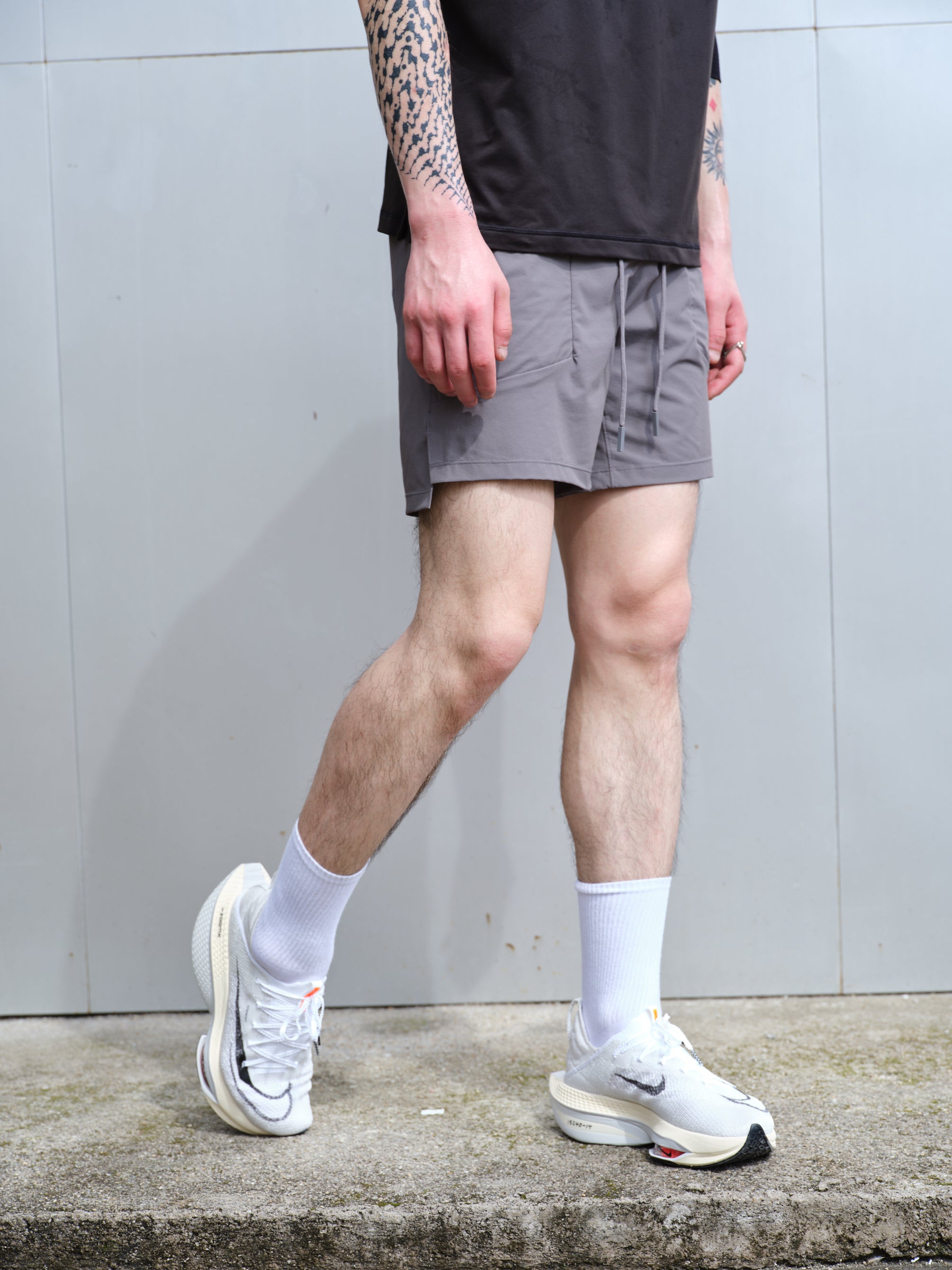 Axis Short-2