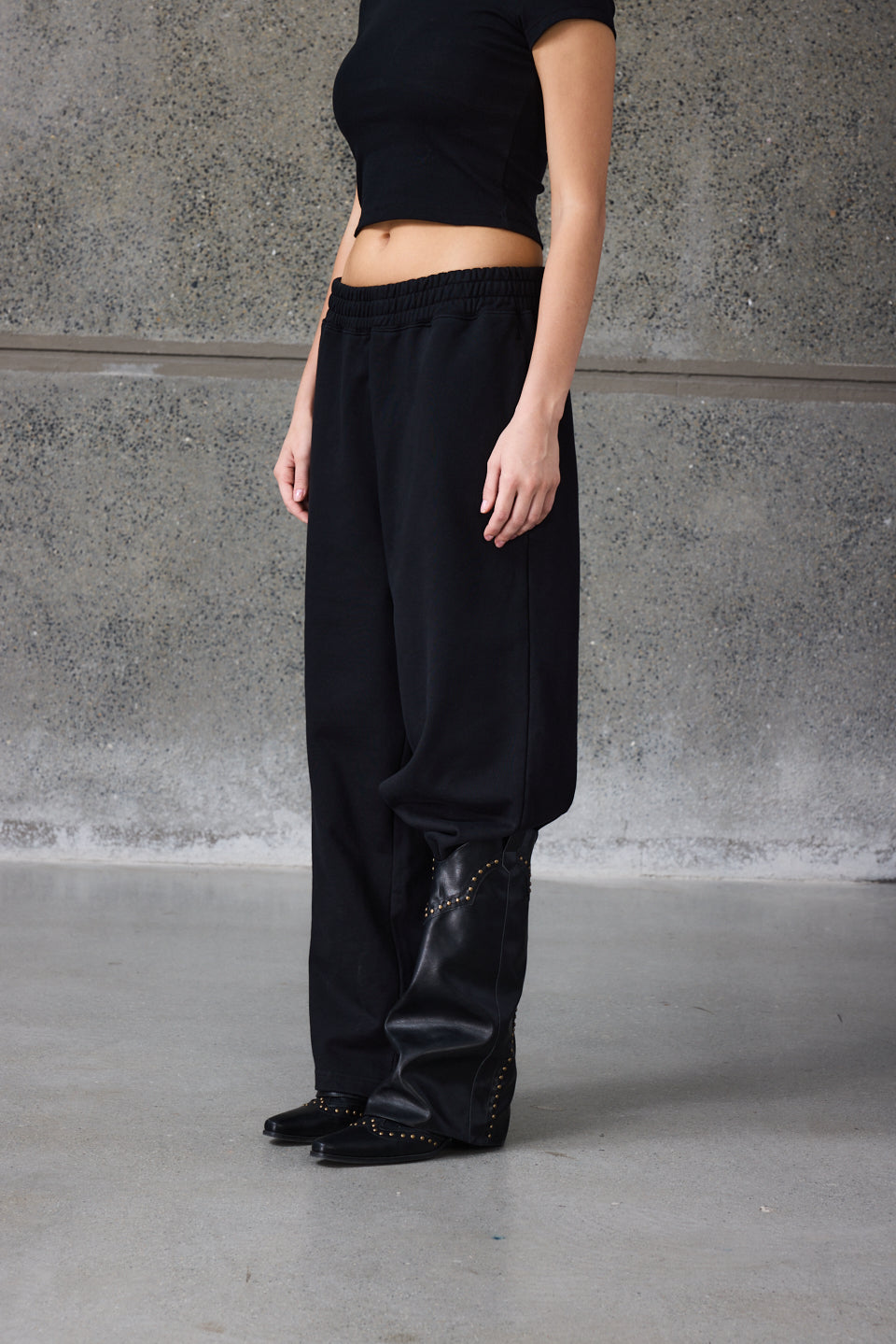 Wide Leg Sweatpant