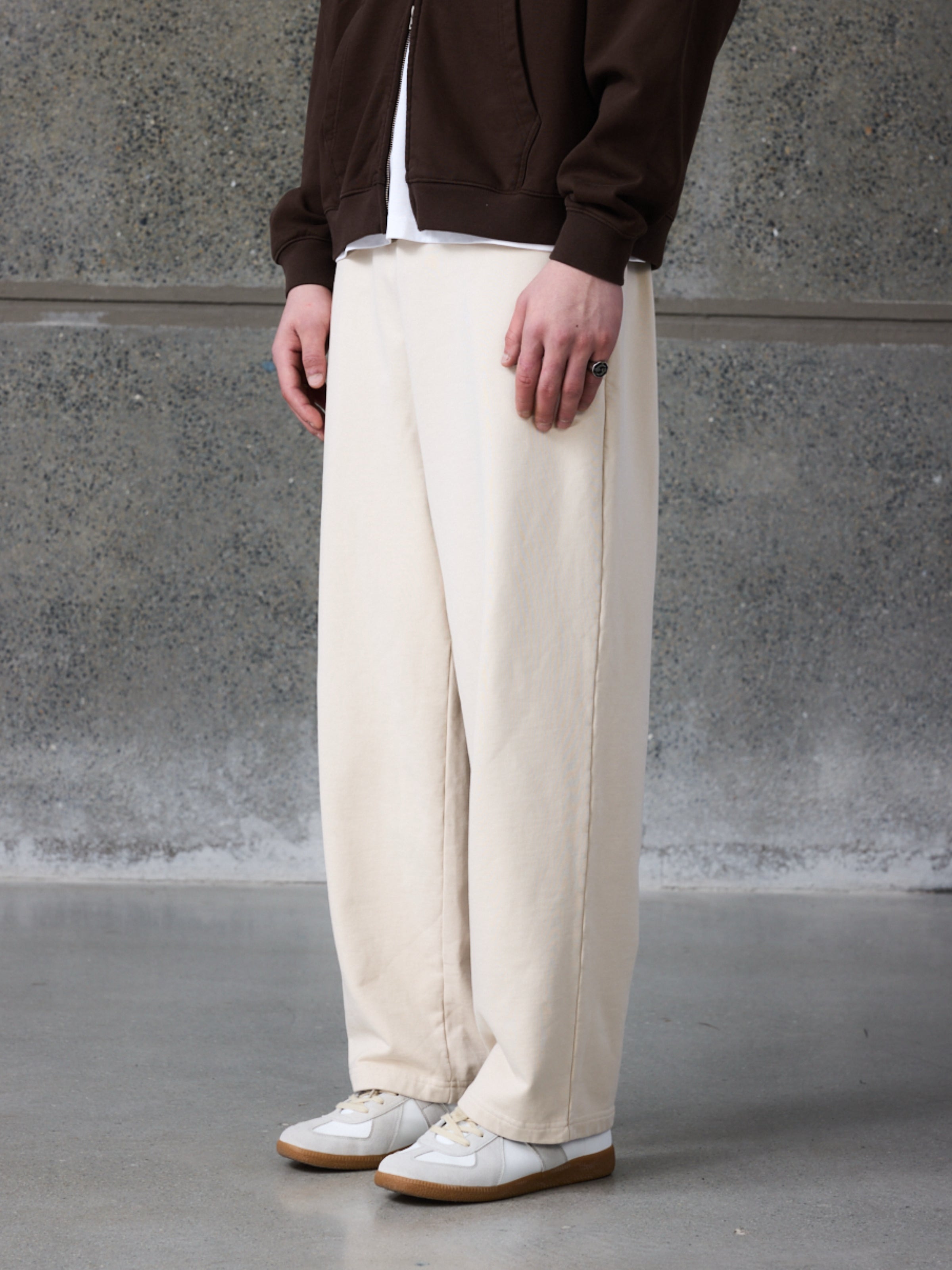 Wide Leg Sweatpant
